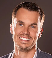 Robert Caven headshot.